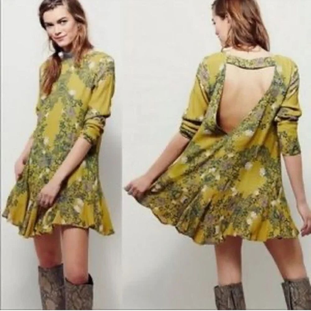 Free People Smooth Talker Tunic Top in Floral Moss Size M